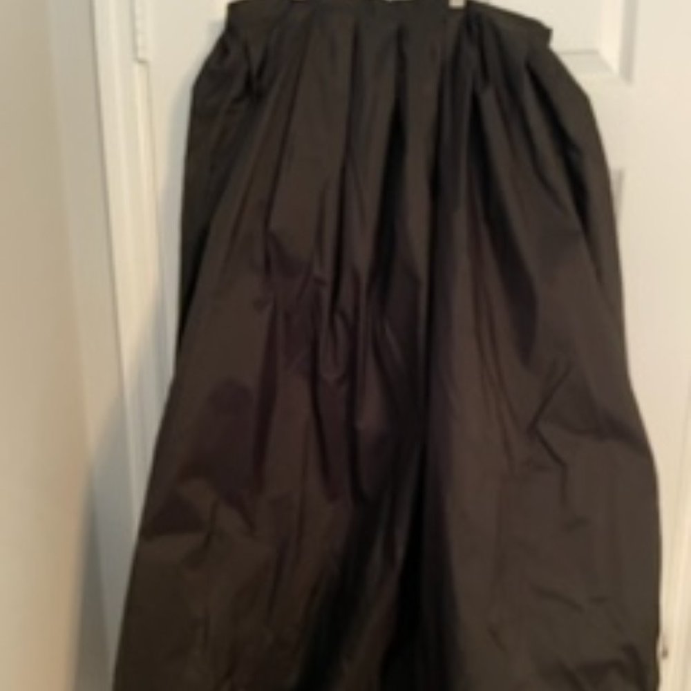 Valerie Stevens II	evening wear	black	2x	Timeless lined silk floor length skirt